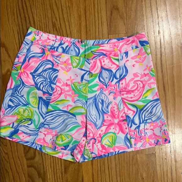 Lilly Pulitzer shorts size 2 - Picture 1 of 3